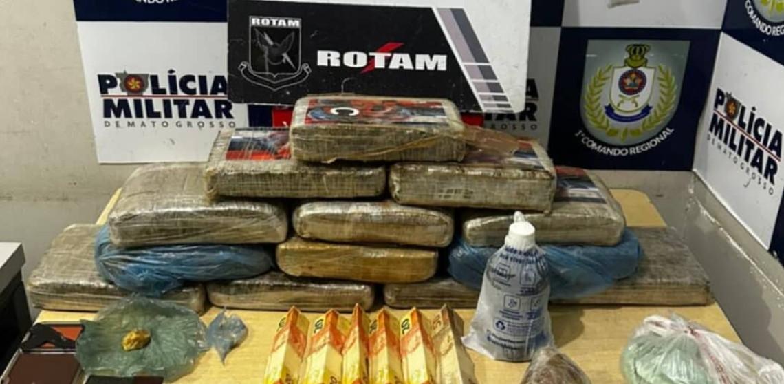 Rotam prende dupla suspeita por tráfico de drogas e apreende tabletes de maconha em MT