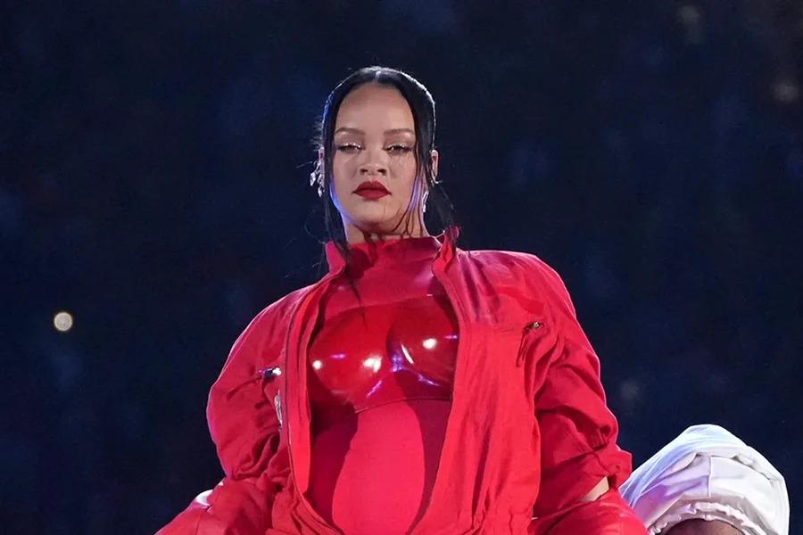 Saiba qual pena mulher que atirou contra casa de Rihanna pode pegar