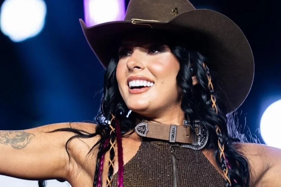 Ana Castela diz que pensa em parar de cantar e ser fazendeira