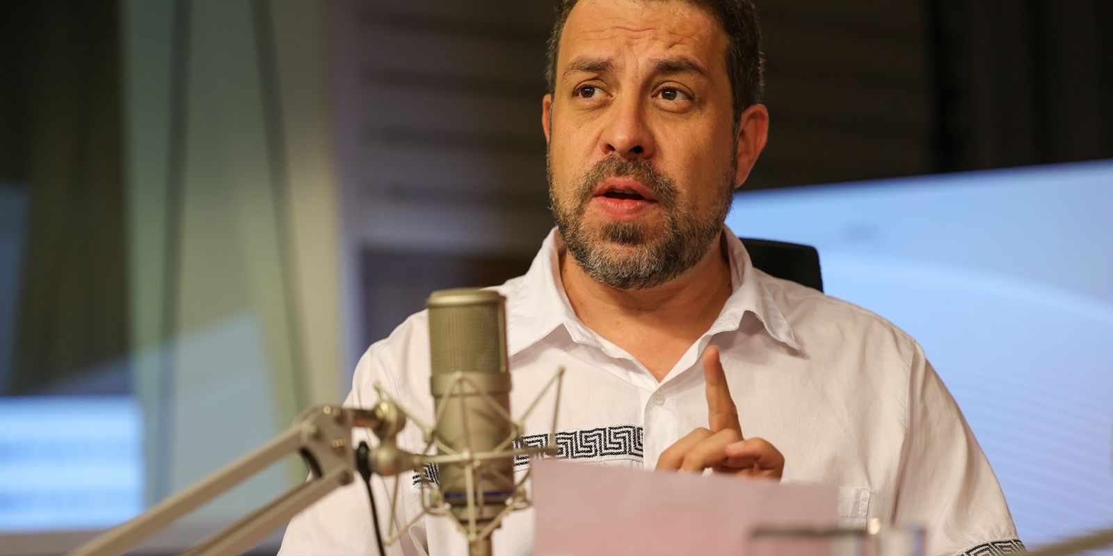 Boulos defende fim imediato da escala 6x1