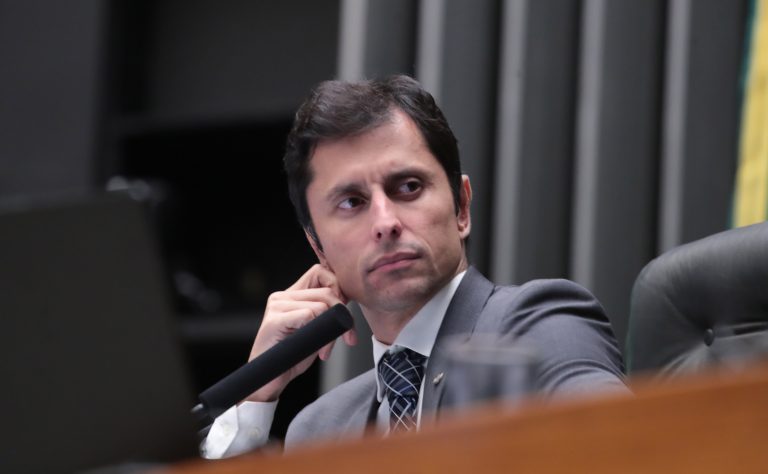 Comissão aprova selo para empresas que apoiam mães atípicas