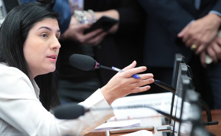 Prioridade no SUS para mães em luto gestacional é aprovada em comissão