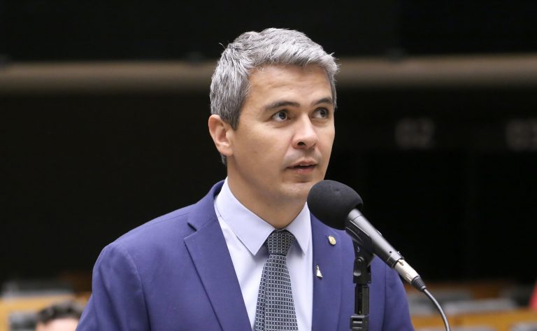 Comissão da Câmara aprova projeto para aumentar transparência nas auditorias do SUS