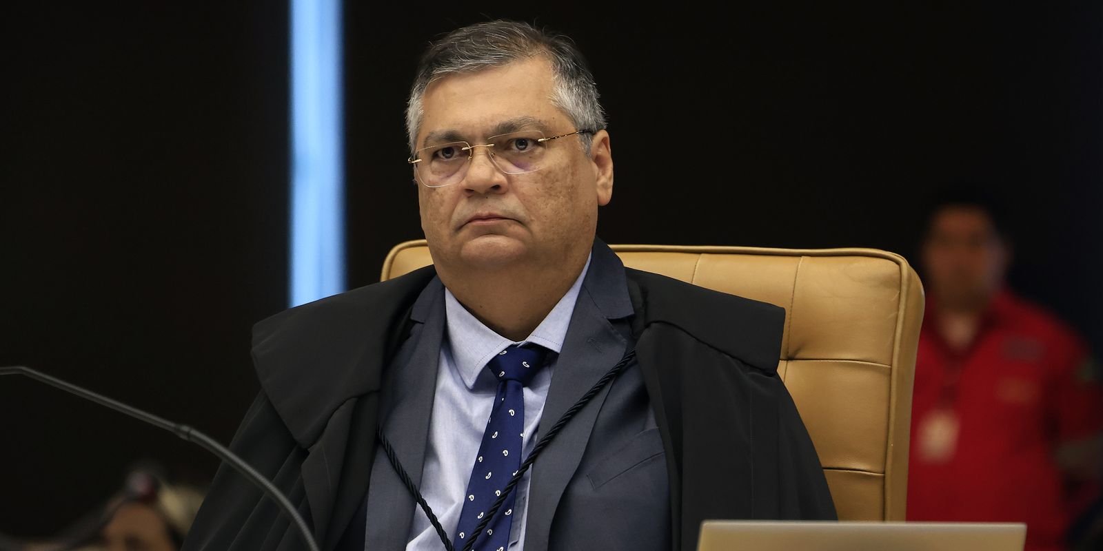 Decisões de outros países requerem homologação do STJ, reitera Dino