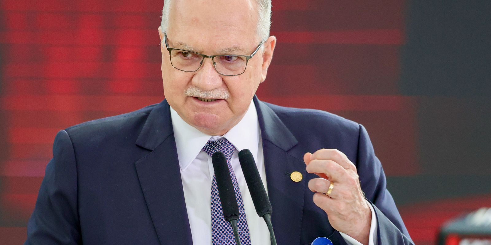 Fachin, do STF, manifesta respeito à decisão do Senado sobre Jorge Messias