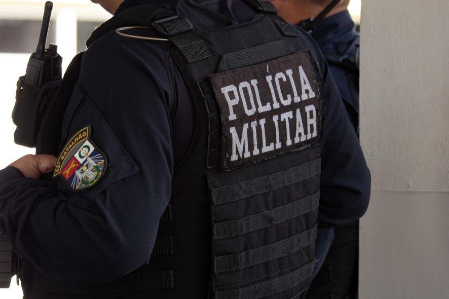 Mulher é morta a facadas dentro de casa após ameaça de facção