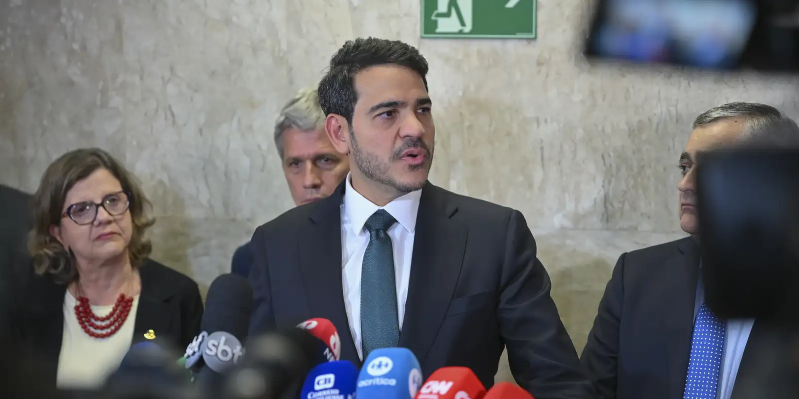 Jorge Messias reage à rejeição no Senado para o STF e aceita soberania da Casa