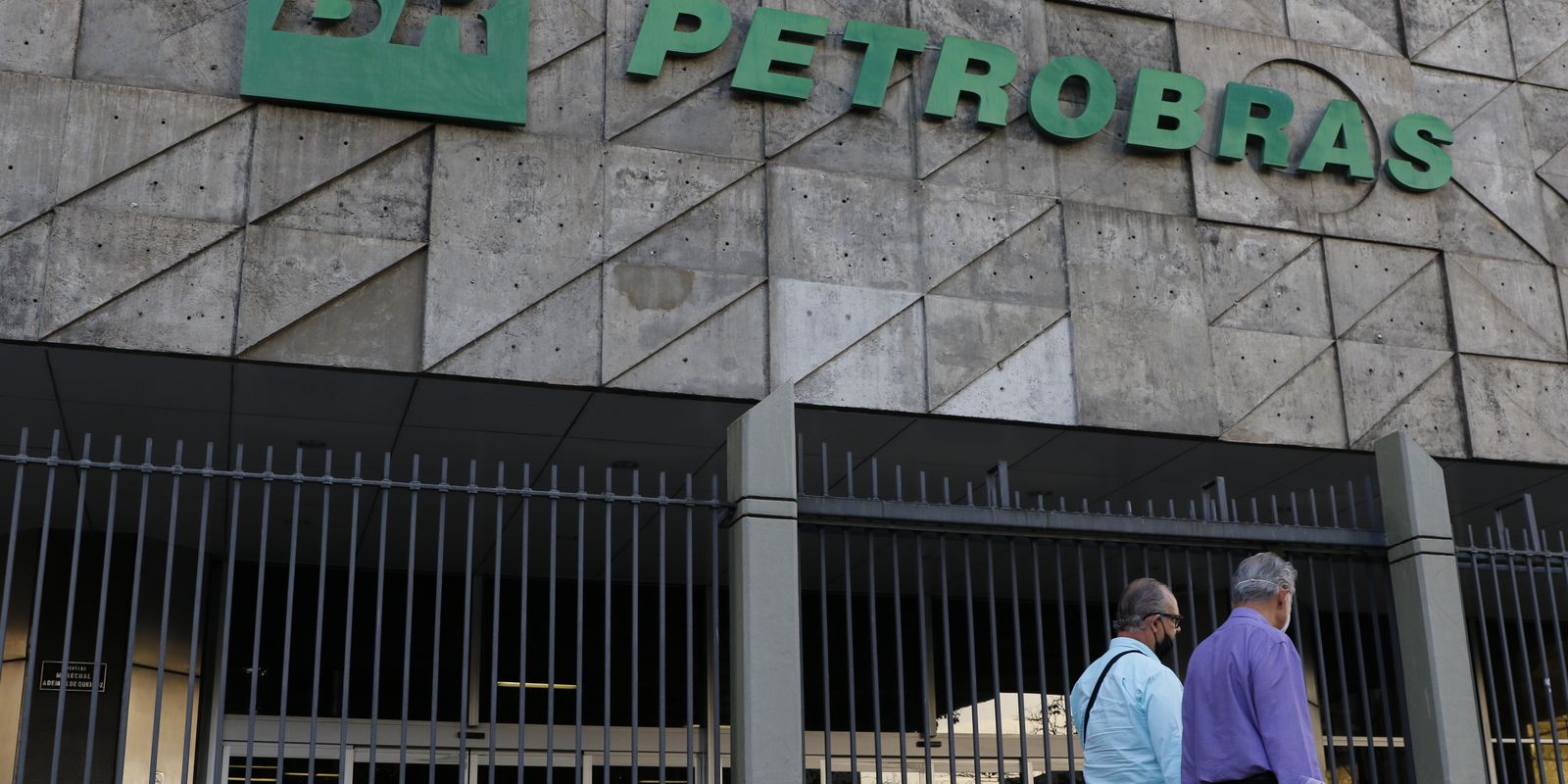 Petrobras estabelece novo recorde na produção de óleo e gás