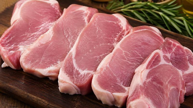 Preço do suíno cai 30%, mas carne segue cara