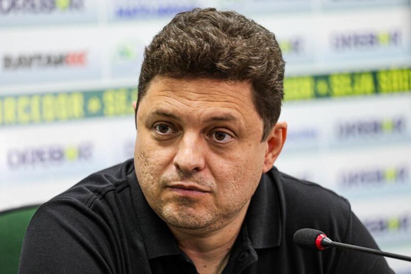 Presidente do Cuiabá critica clubes da Série A por dívidas milionárias: “Não param de gastar”