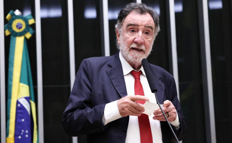 Comissão de educação da Câmara dos Deputados define regras para formatura antecipada no ensino superior