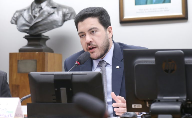 Comissão de Desenvolvimento Econômico debate princípios para a regulação de plataformas digitais