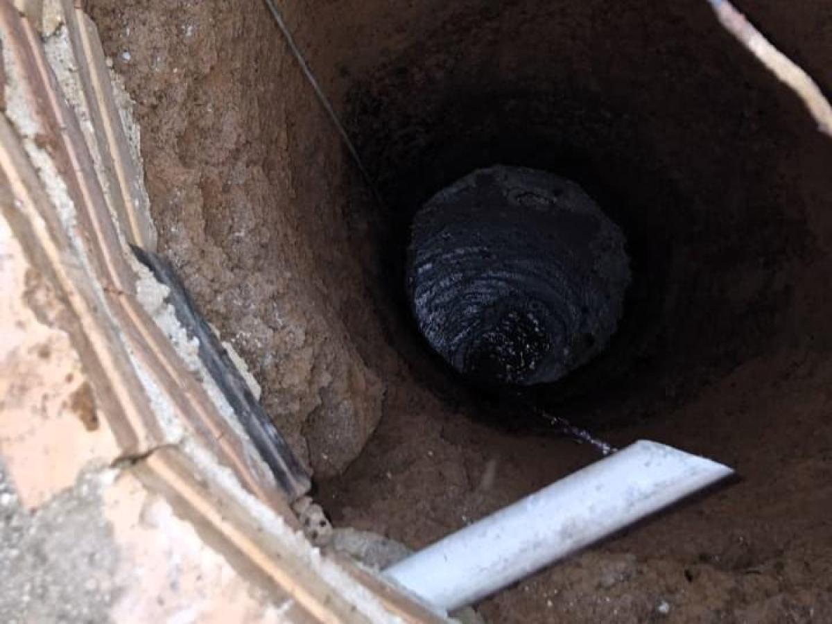 Criança cai em poço de 17 metros ao tentar resgatar animal de estimação