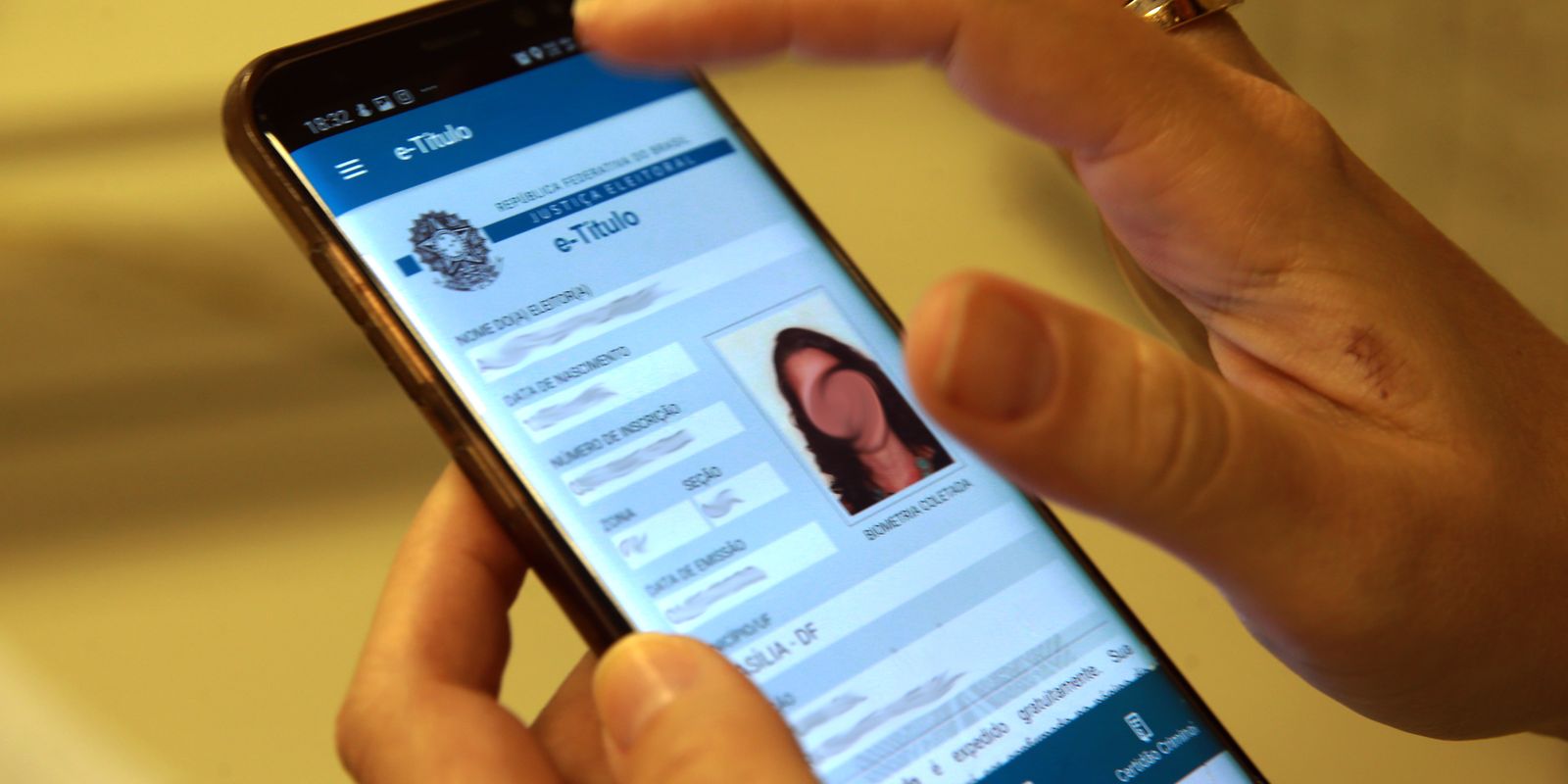 Eleitores fluminenses têm prazo final para regularizar título eleitoral