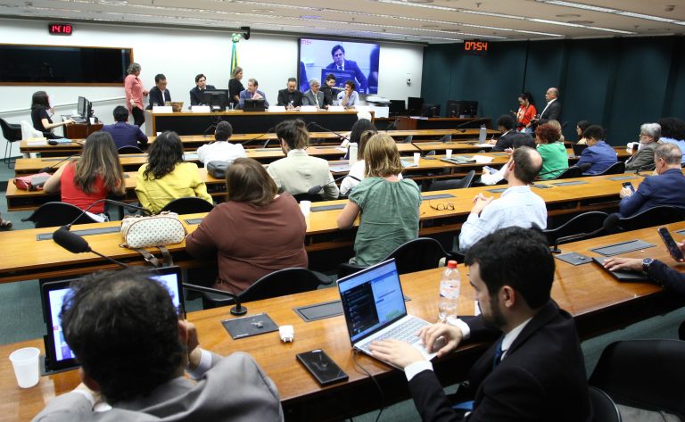 Especialistas clamam por proibição total do mercúrio para frear crise de contaminação na Amazônia