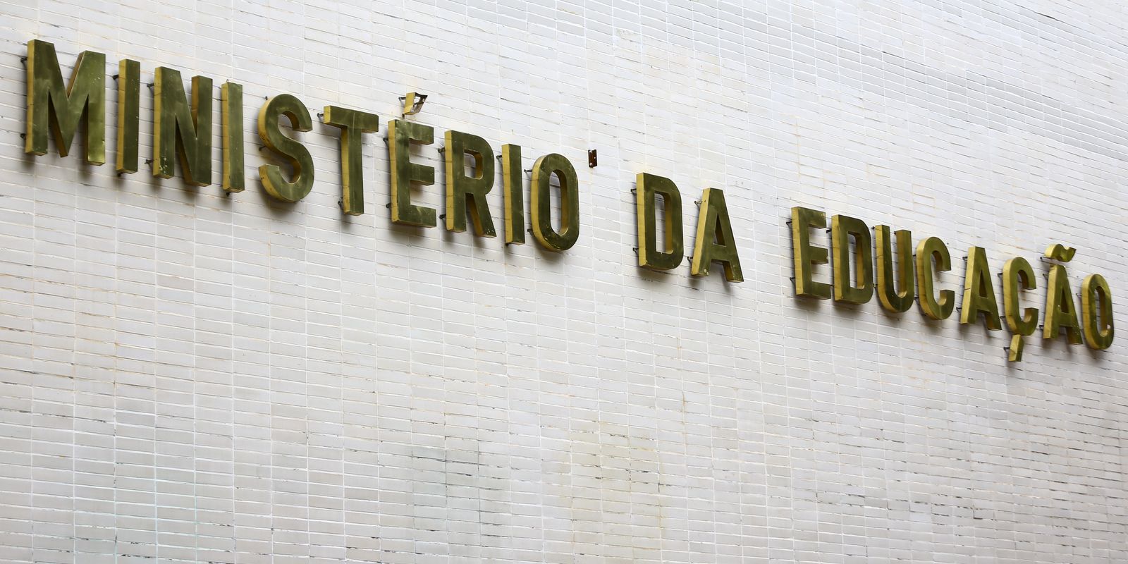 Desempenho inferior em cursos de formação de professores a distância preocupa MEC