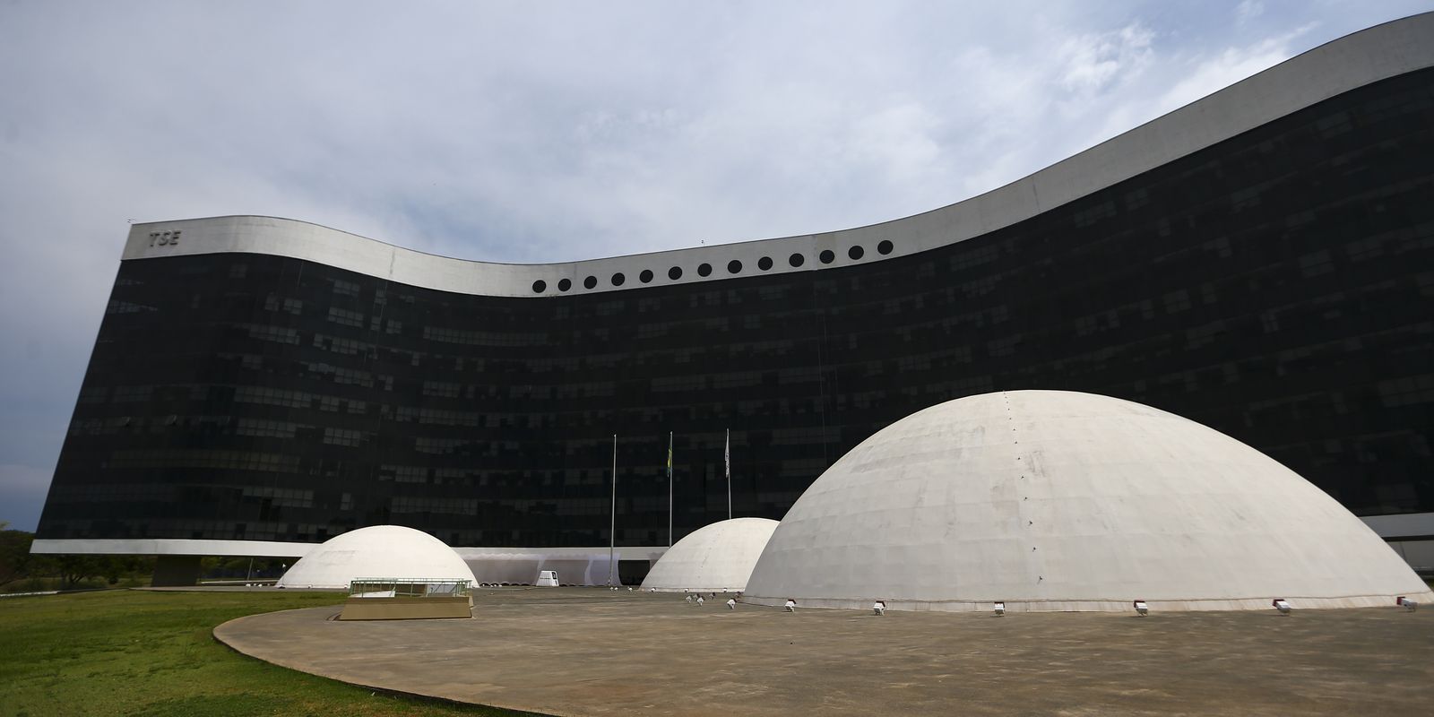 Inteligência artificial e fake news: especialistas alertam para desafios nas eleições