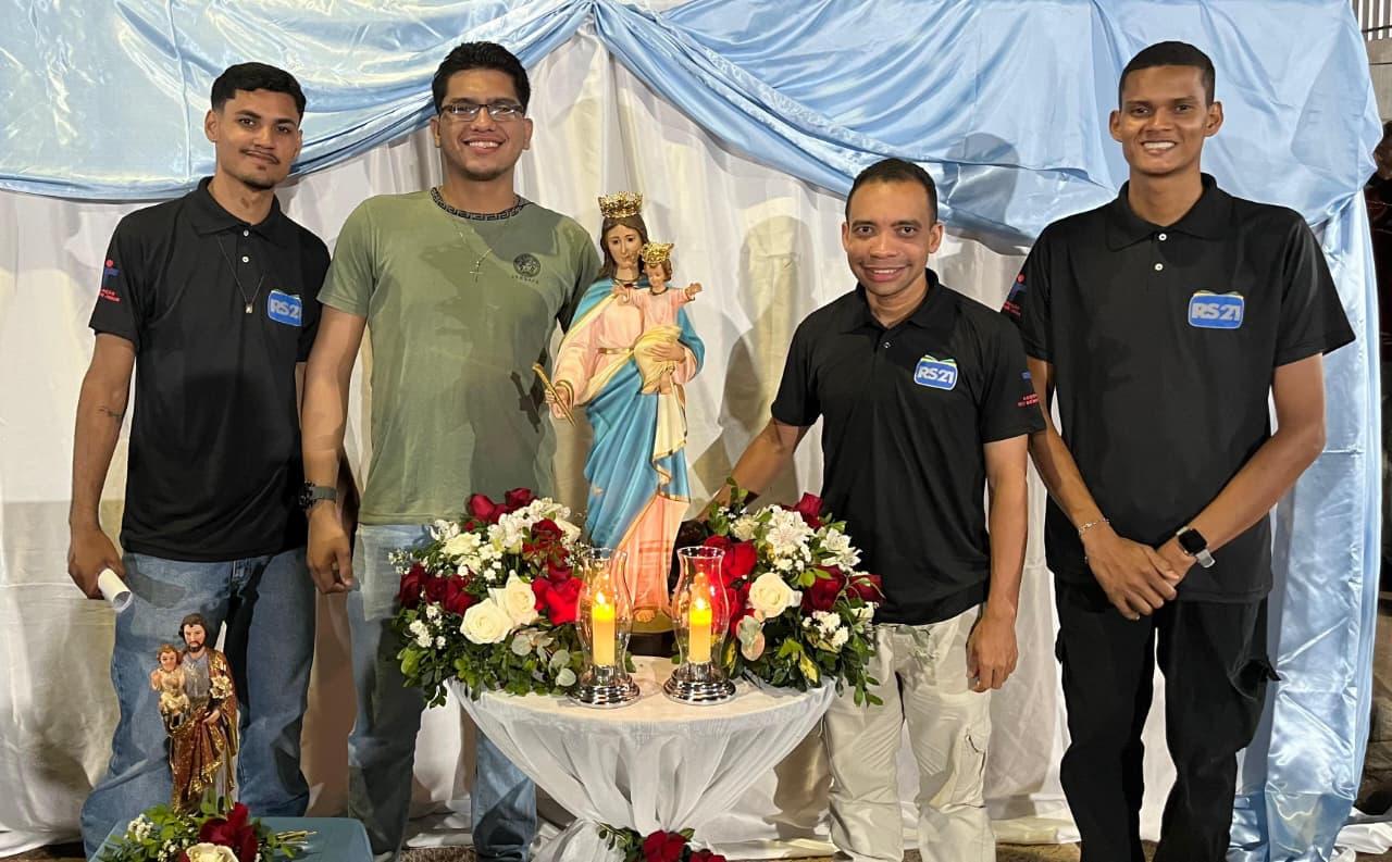 Jornalista Régis Queiroz realiza cobertura especial em Iporá para a Rede Século 21 e o programa Câmera Show