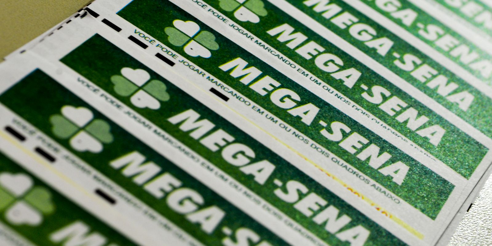 Mega-Sena acumula e prêmio principal chega a R$ 60 milhões