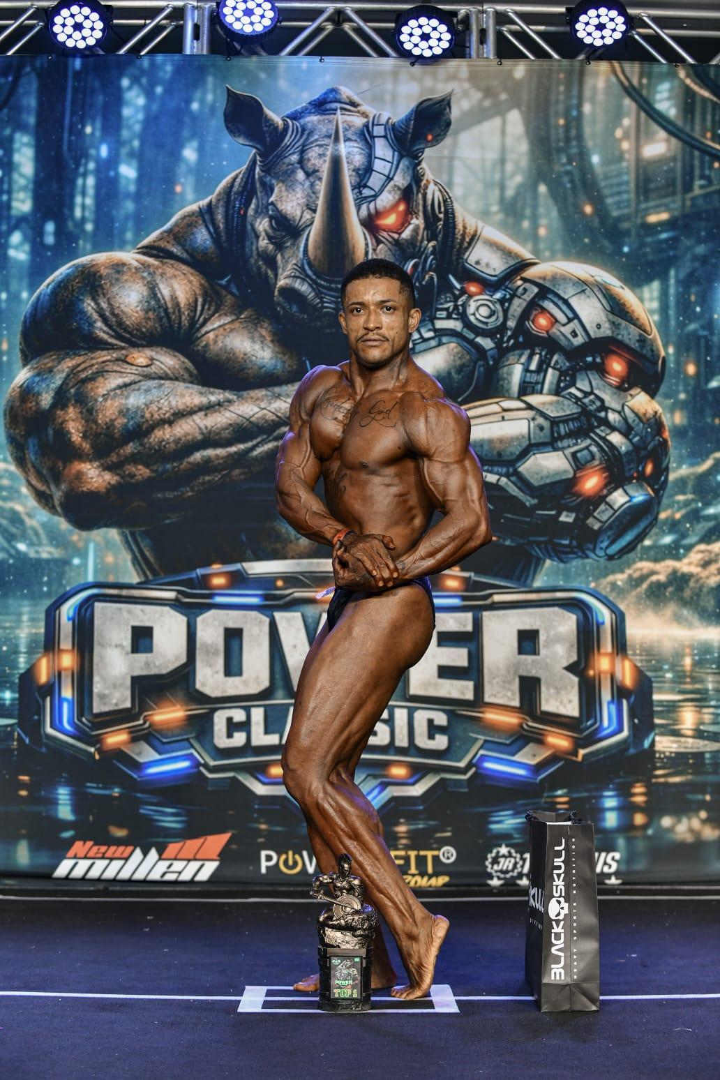Heliton Ferreira