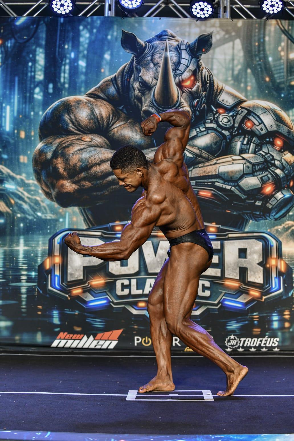 Heliton Ferreira