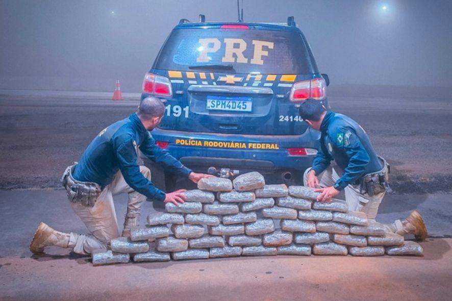 PRF encontrou mais de 21 quilos de skunk escondido em caminhonete
