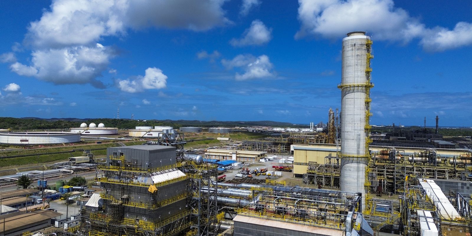 Refinarias da Petrobras operam acima de 100% de sua capacidade, impulsionando a produção