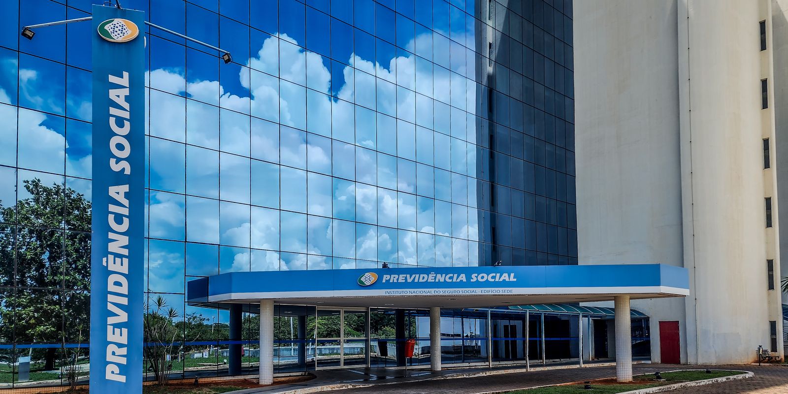 Vazamento de dados no INSS expõe 2,8 milhões de CPFs