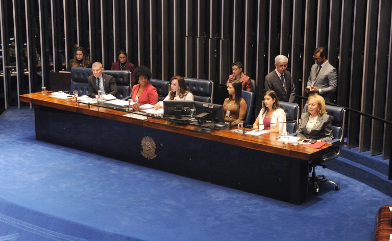 Agenda Mulheres do Brasil foca em cotas e orçamento voltado ao público feminino