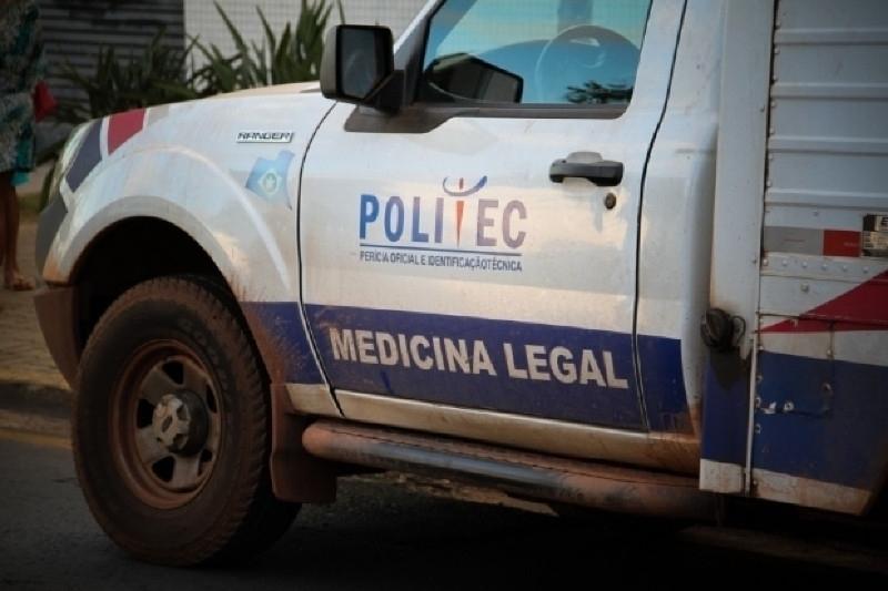 Caminhoneiro encosta em fio de alta tensão e morre eletrocutado em armazém