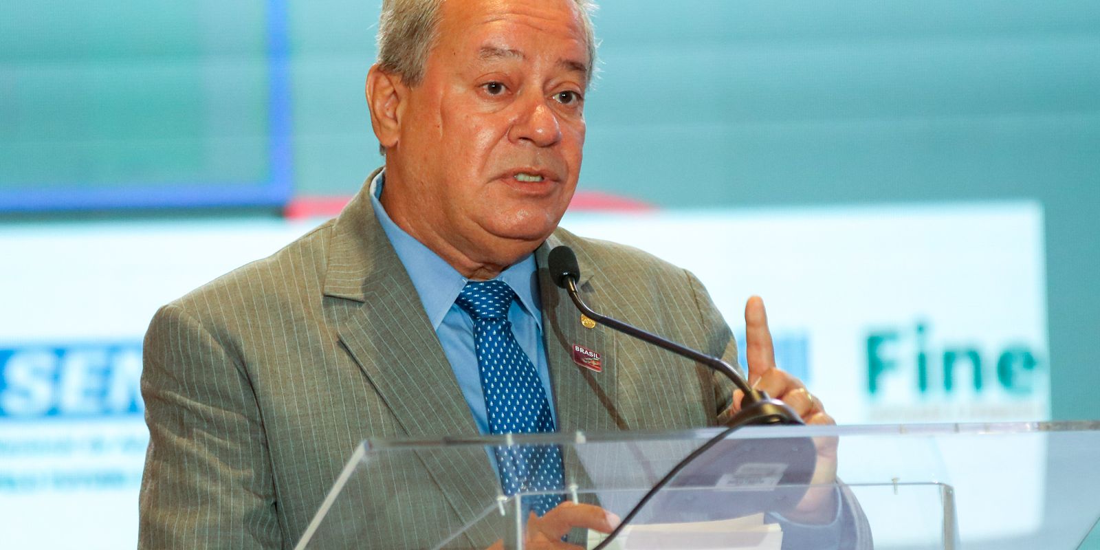 CNI alerta para risco às exportações brasileiras com possível tarifa de 25% dos EUA
