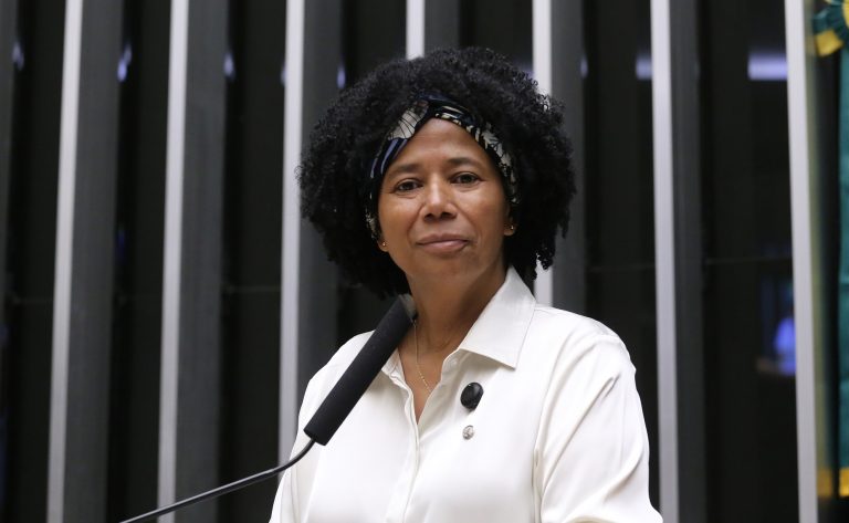 Comissão da Câmara aprova capacitação em primeiros socorros para alunos com doenças crônicas