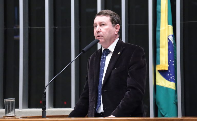 Comissão da Câmara aprova PLIMU para conectar pequenos municípios e universidades