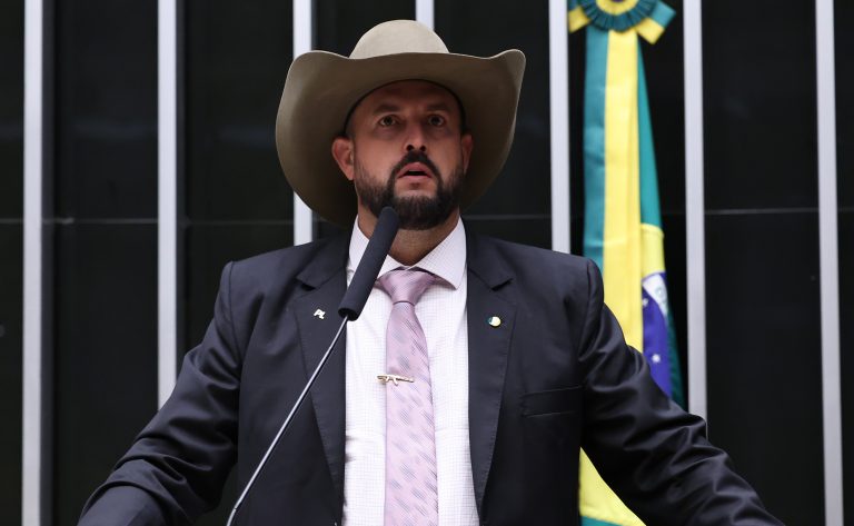 Comissão da Câmara dos Deputados aprova regulamentação para transporte remunerado de passageiros por moto