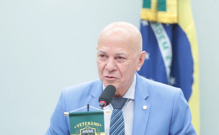Comissão de educação aprova projeto que visa incentivar o acesso de pessoas idosas ao ensino superior