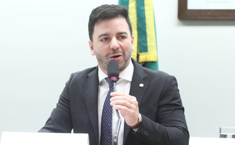 Comissão aprova projeto que exige ressarcimento de poluidor por danos ambientais aos cofres públicos