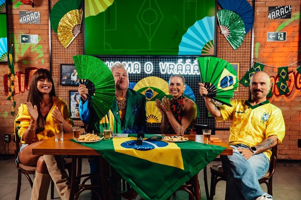 Deborah Secco relembra decisão de ousar em uniforme da Copa após polêmica: 'Não dá para baixar a guarda'