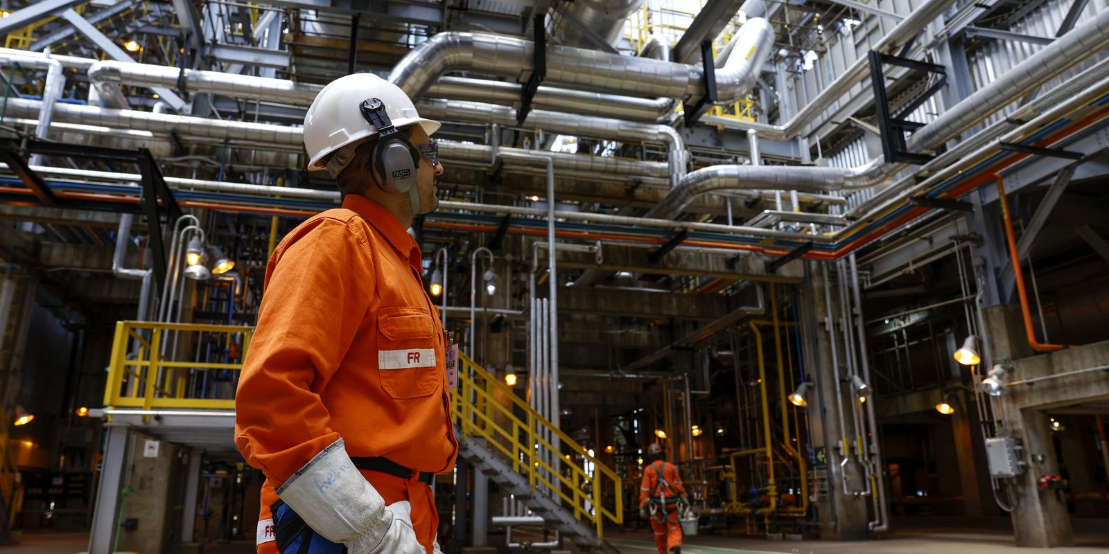 Economia brasileira registra leve avanço de 0,1% em abril, aponta FGV