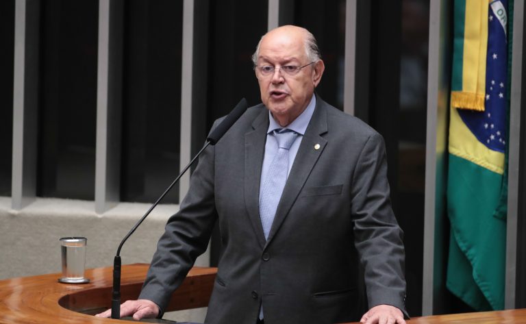 A Lei da Ficha Limpa completa 16 anos sob análise do STF devido a alterações na inelegibilidade
