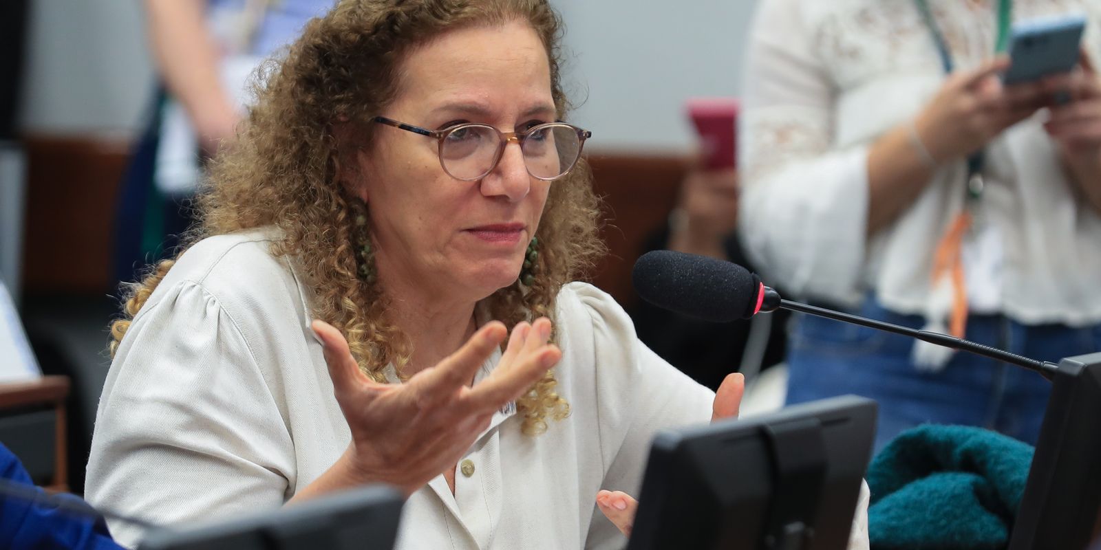 Parlamentares governistas brasileiros dialogam nos Estados Unidos sobre soberania e defesa do PIX