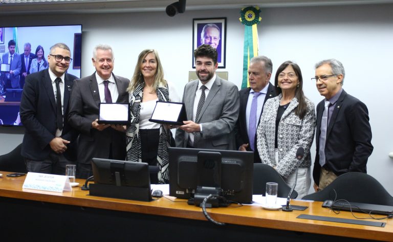 Polilaminina para lesão medular: pesquisadores e deputados pedem prioridade em testes clínicos