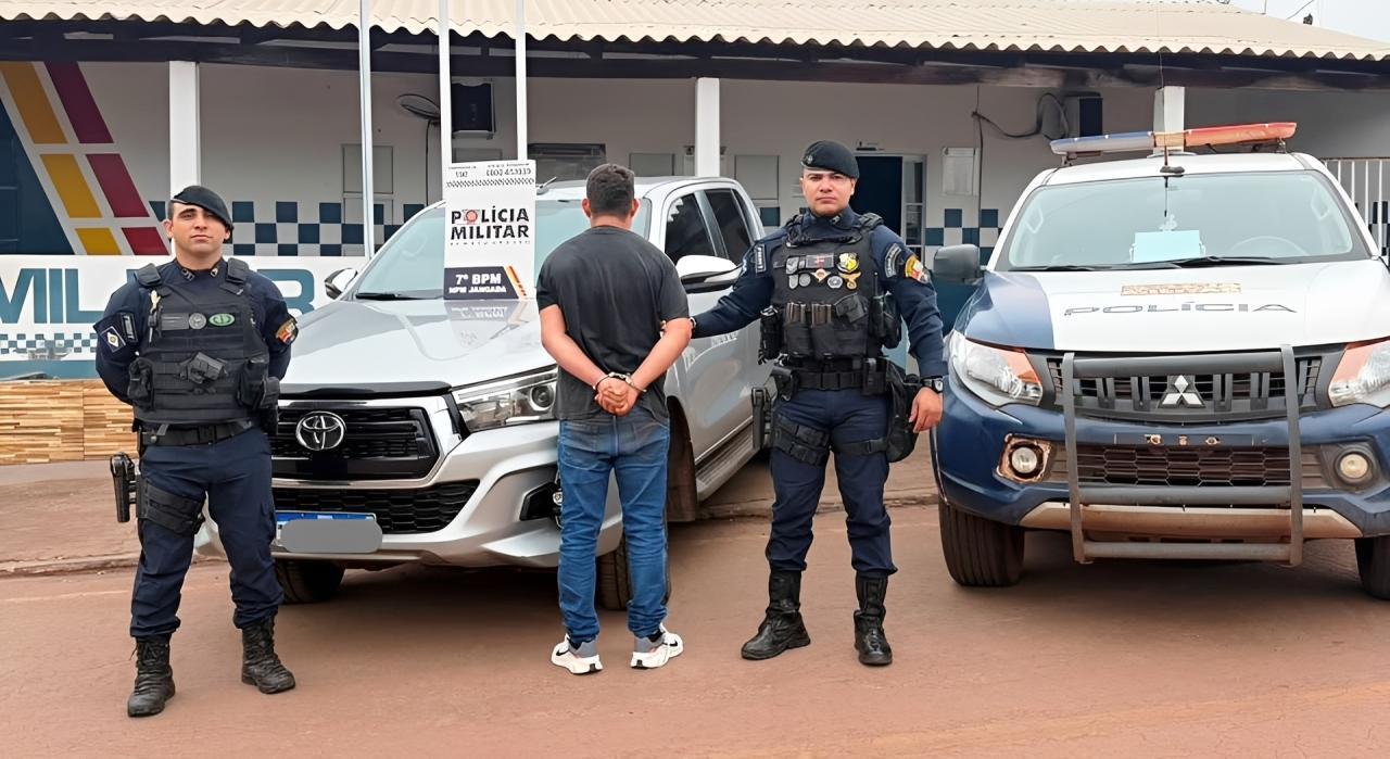 Polícia Militar intercepta Hilux roubada em Jangada; suspeito receberia R$ 10 mil para levar veículo até o Pará