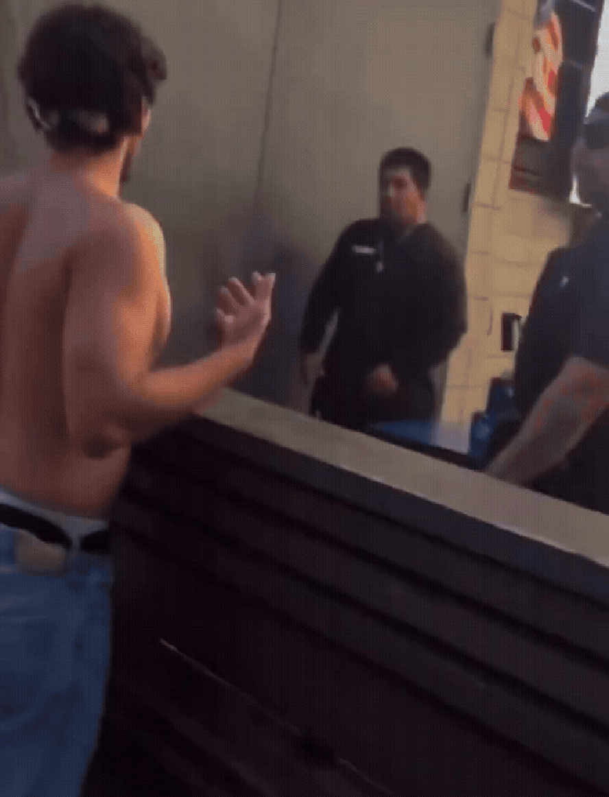 Segurança de bar dispara arma de choque à queima-roupa contra a cabeça de jovem
