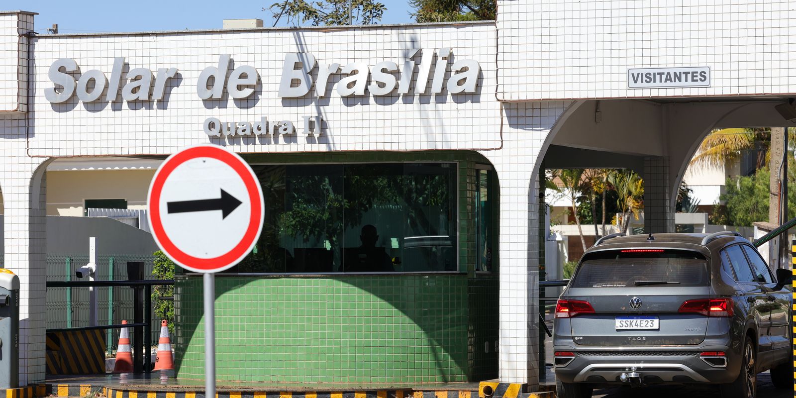 Defesa apresenta recurso de Bolsonaro para liberar visitas na prisão domiciliar