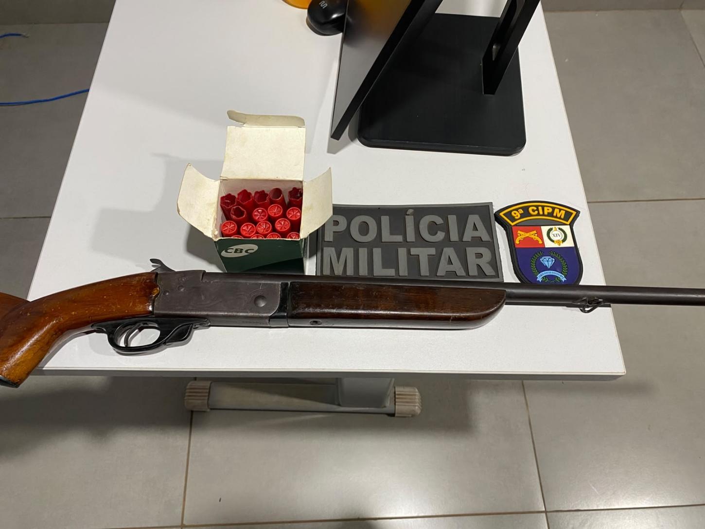 Ciúmes, Puxões de Cabelo e Tiro de Espingarda: Homem é Preso por Violência Doméstica em Arenápolis