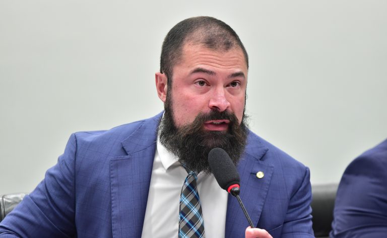 Comissão da Câmara aprova pensão especial para dependentes de policiais