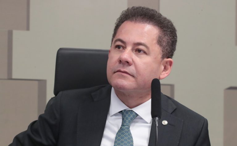 Comissão da Câmara aprova selo Aeroporto Amigo do Pet para espaços de animais de estimação