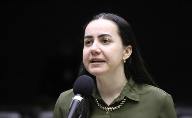 Câmara dos Deputados avança com projeto de prevenção à violência contra estudantes com deficiência