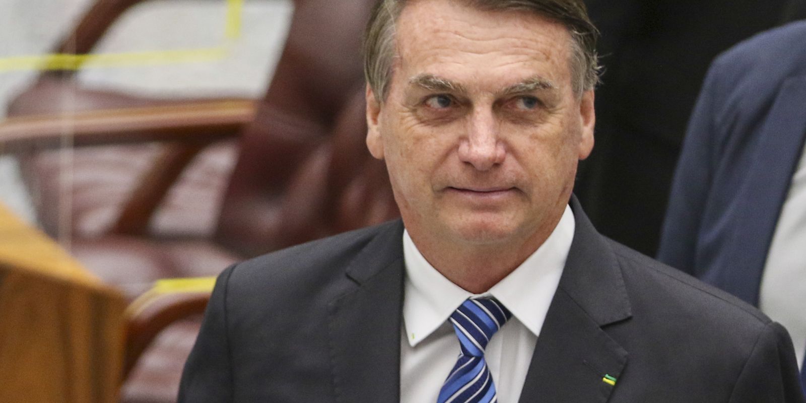 Exército entrega armas de Bolsonaro à Polícia Federal, com duas ausentes do acervo