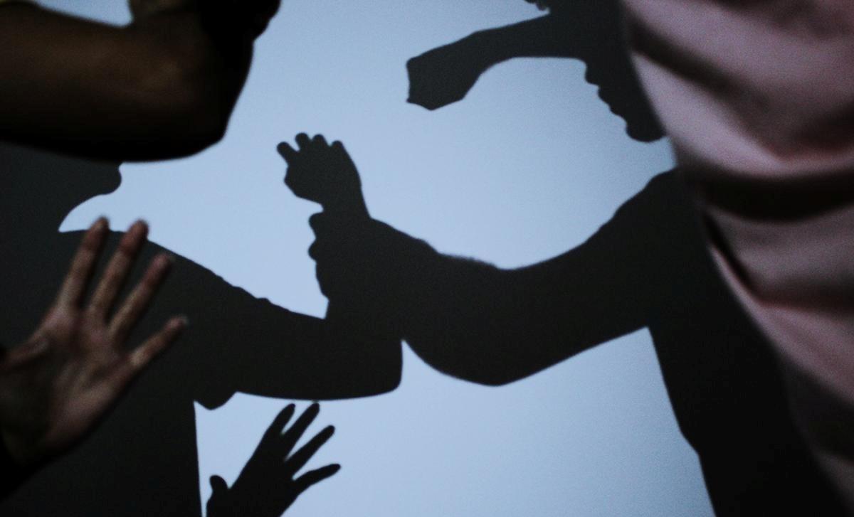 Homem é preso após agredir companheira e enteado durante briga em Várzea Grande